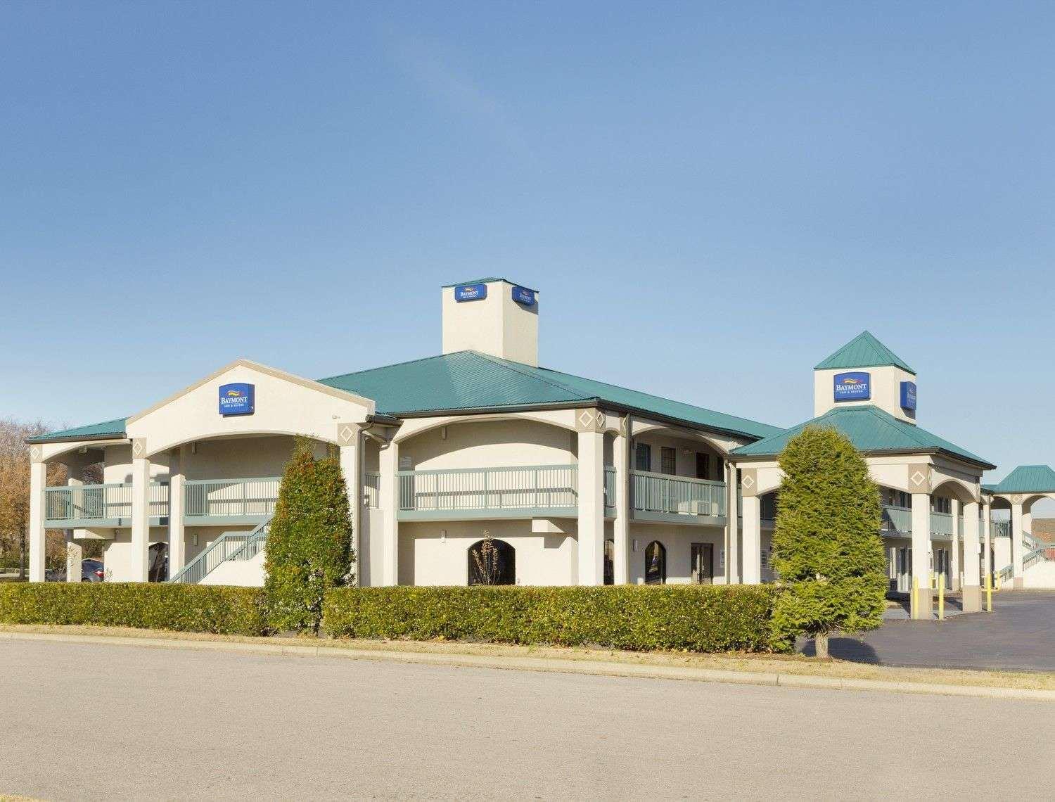 Baymont By Wyndham Gallatin Exterior photo